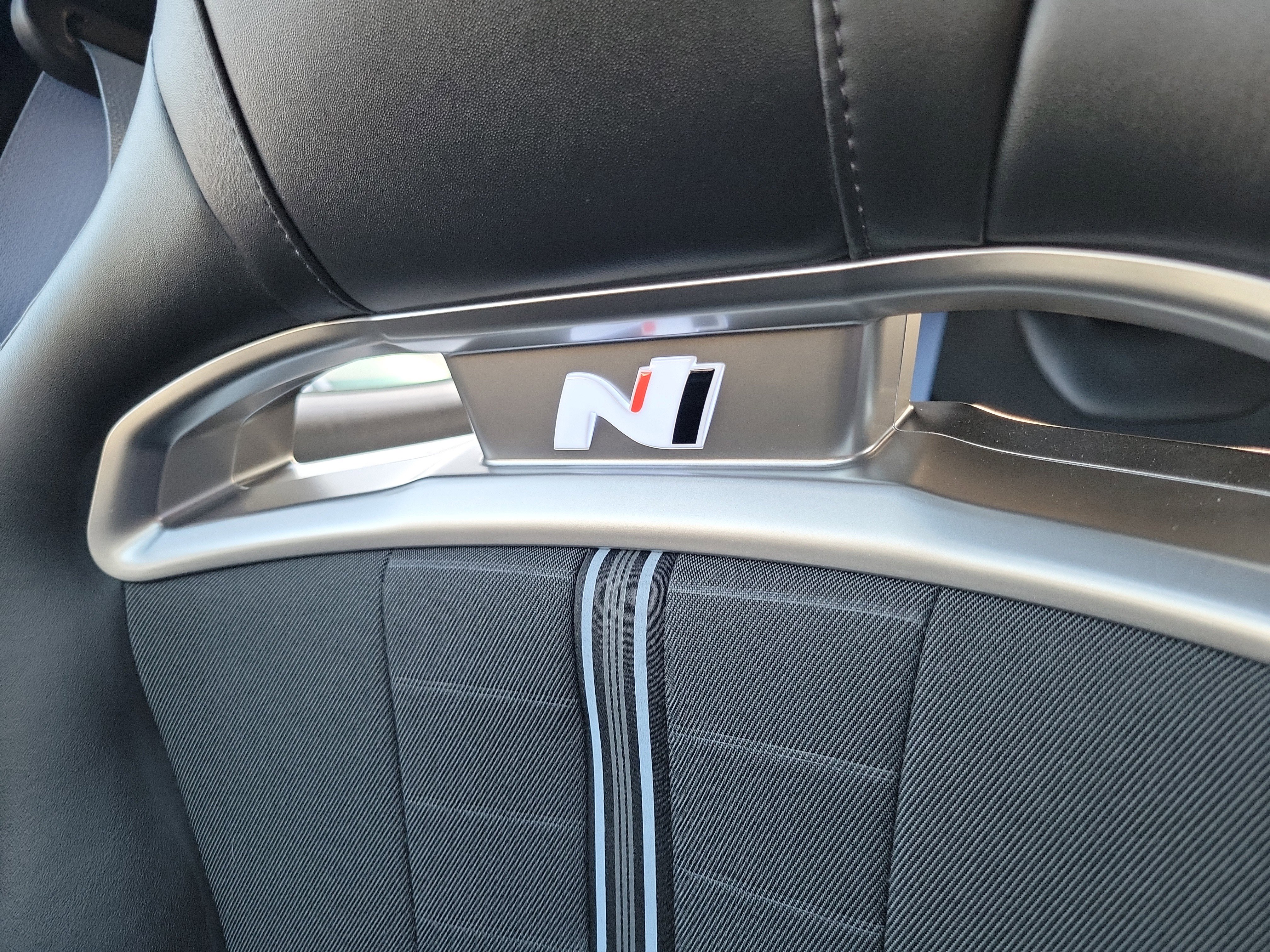 Certified 2022 Hyundai Veloster N FWD image 13