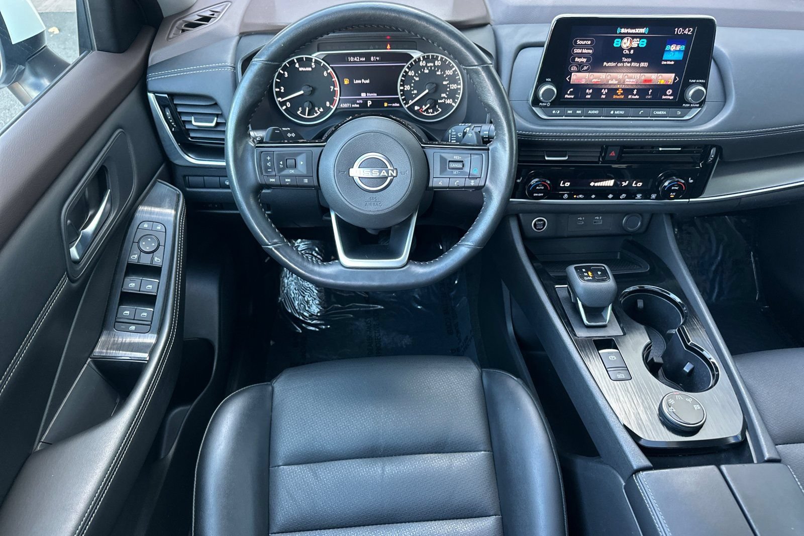 Used 2022 Nissan Rogue SV w/ SV Premium Package AWD/4WD image 14