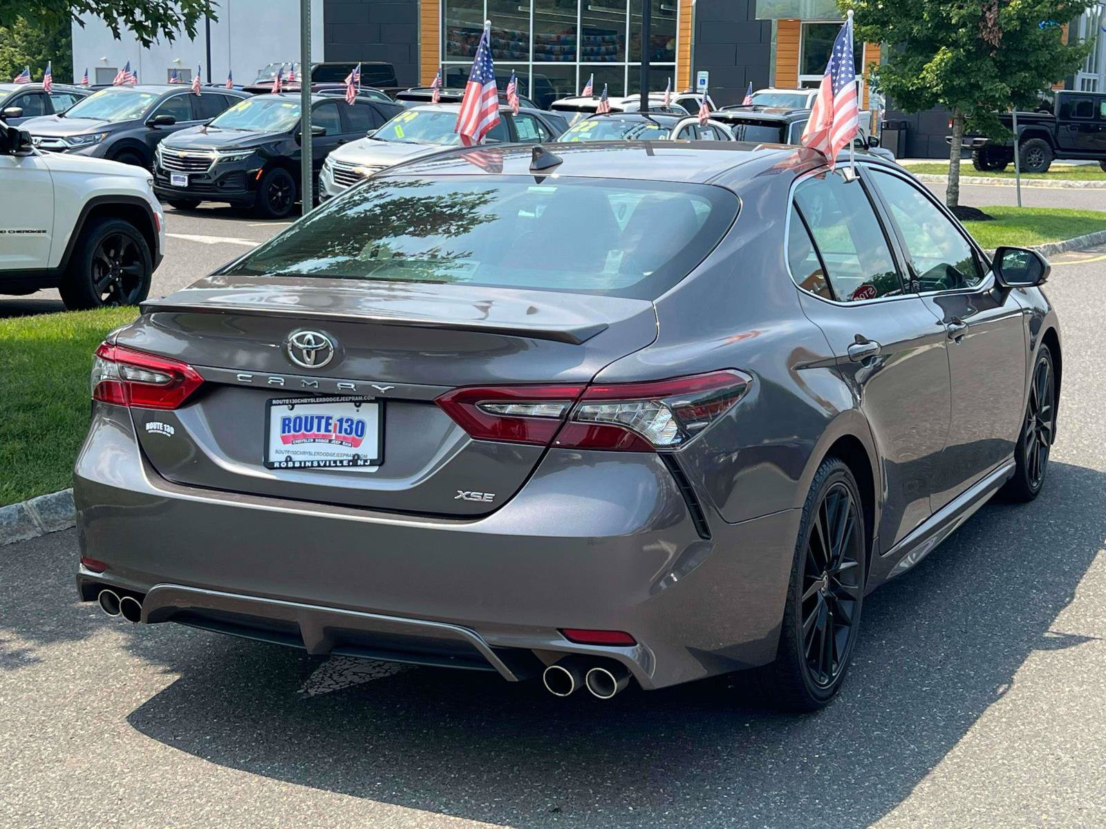 Used 2021 Toyota Camry XSE AWD/4WD image 4