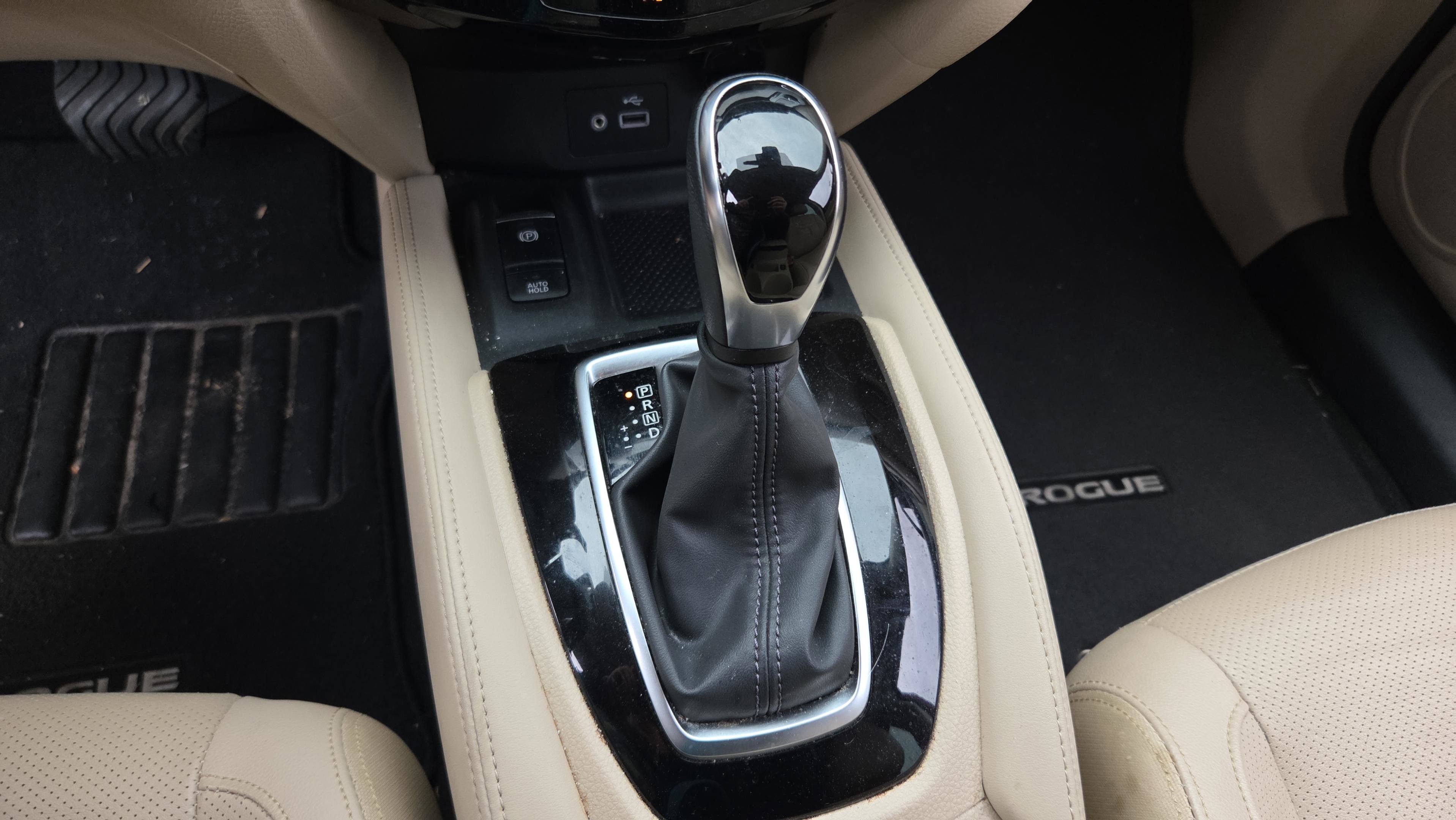 Used 2019 Nissan Rogue SL image 26