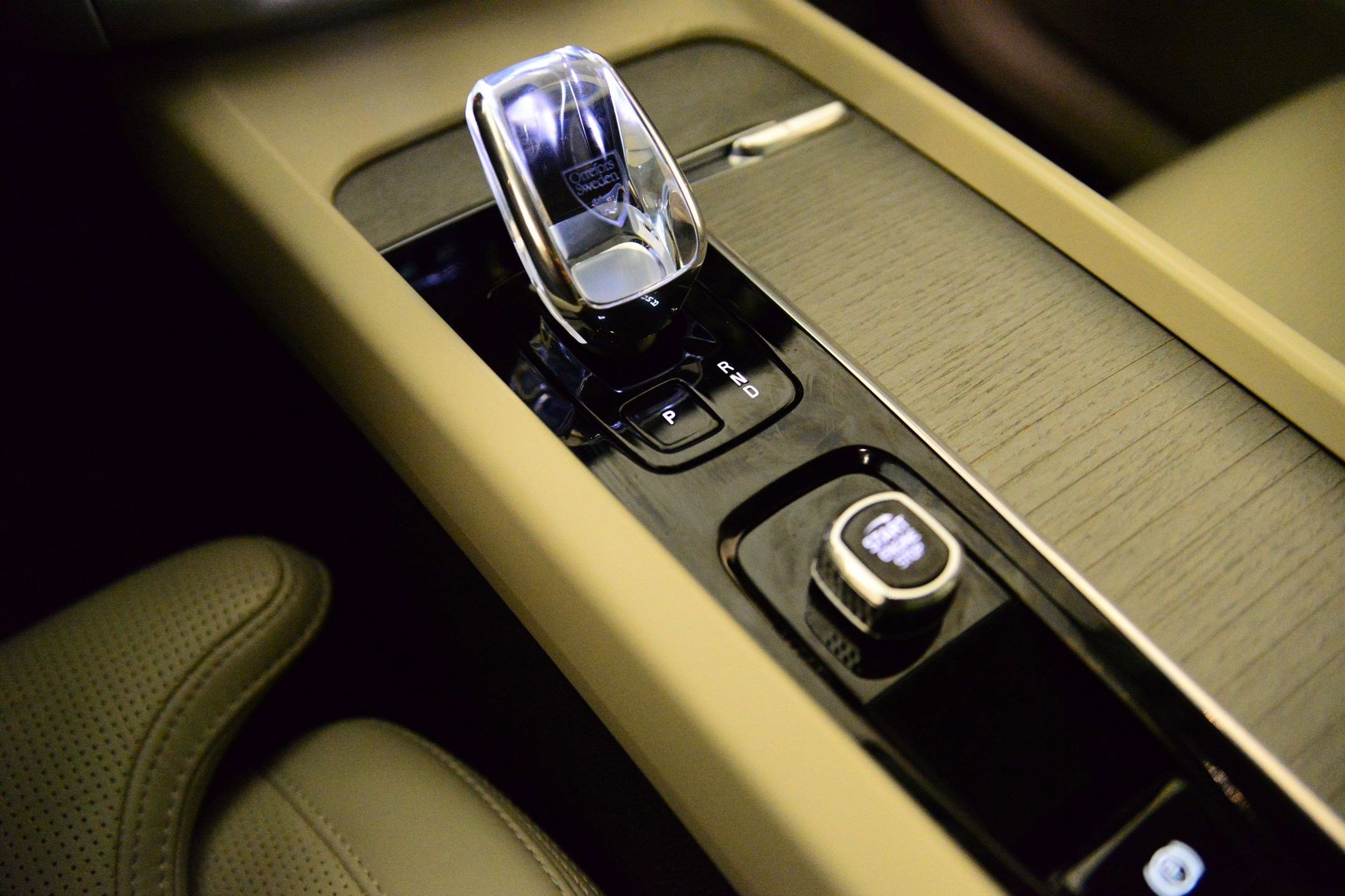 Used 2023 Volvo XC60 B5 Ultimate w/ Climate Package image 29