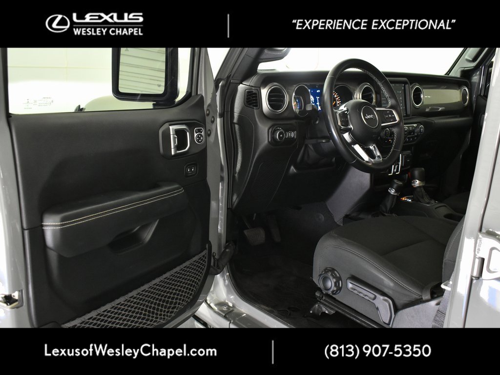 Used 2020 Jeep Wrangler Unlimited Sahara image 17