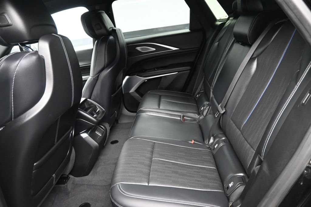 Certified 2024 Cadillac Lyriq Sport w/ LPO, Floor Liner Package AWD/4WD image 17