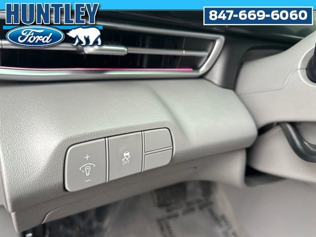 Used 2024 Hyundai Elantra SEL image 18