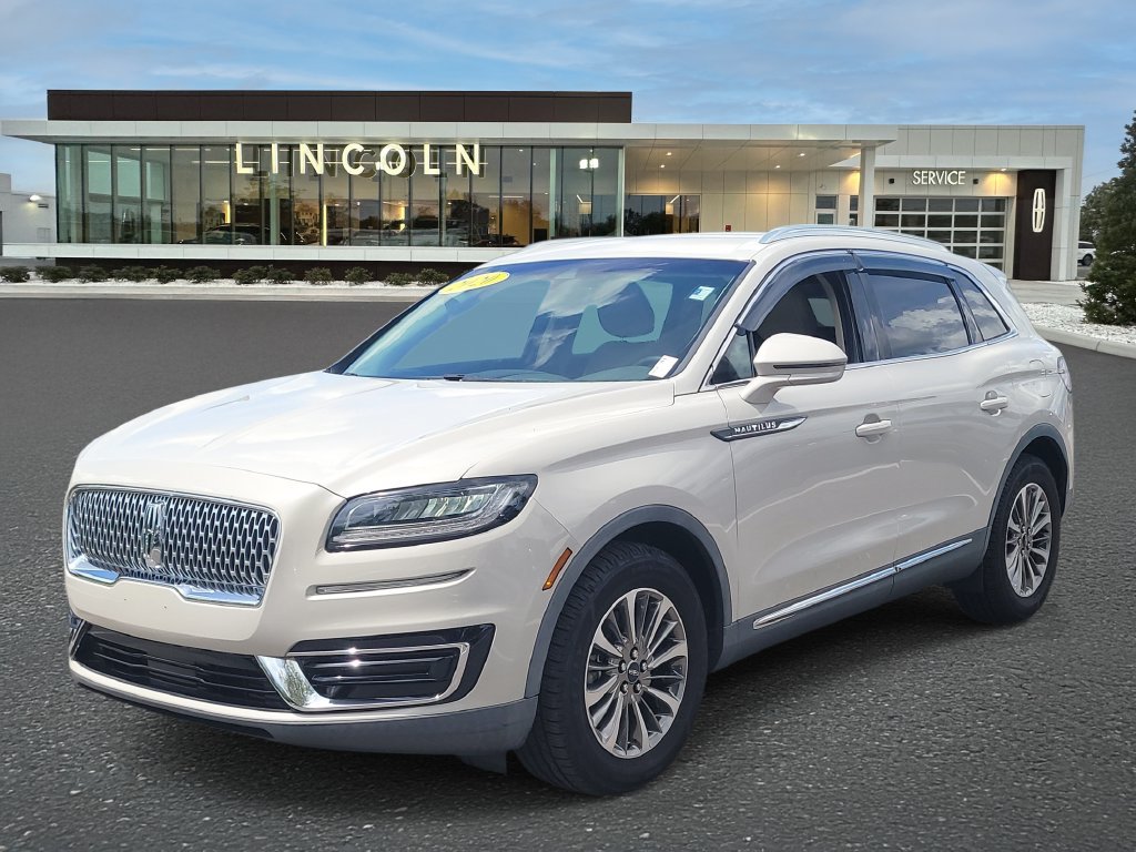 Certified 2020 Lincoln Nautilus FWD w/ Equipment Group 101A image 2