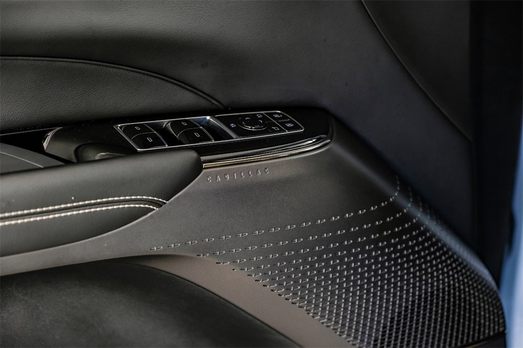 Used 2024 Cadillac Lyriq Luxury image 46