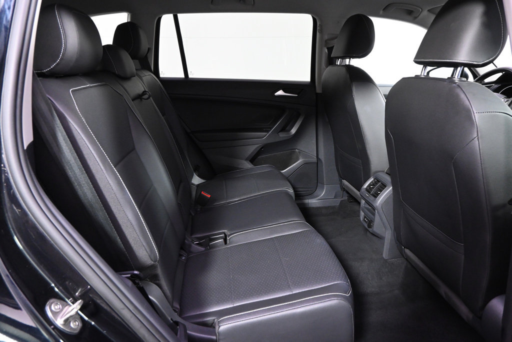 Used 2021 Volkswagen Tiguan SE AWD/4WD image 18