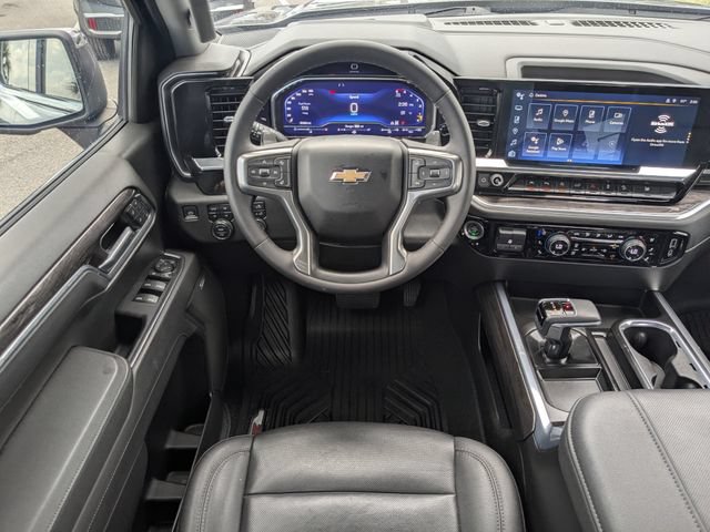 Used 2023 Chevrolet Silverado 1500 LTZ AWD/4WD image 19