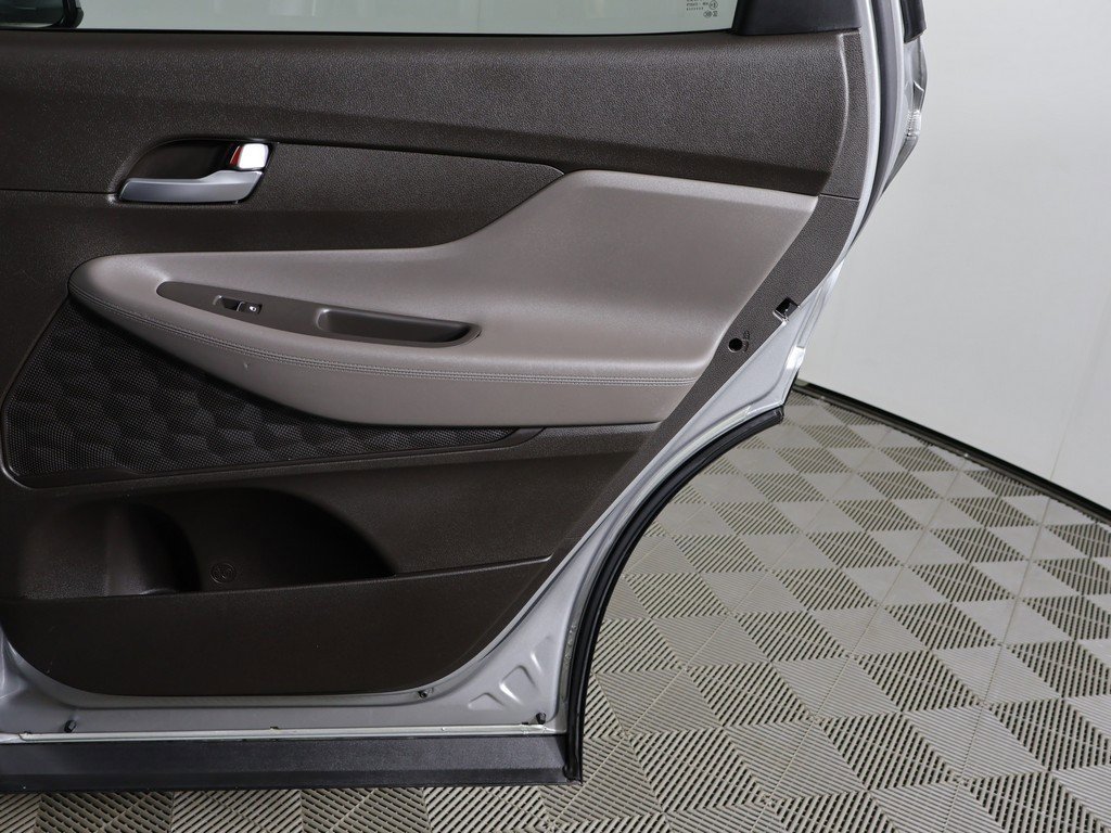 Used 2020 Hyundai Santa Fe SE image 20