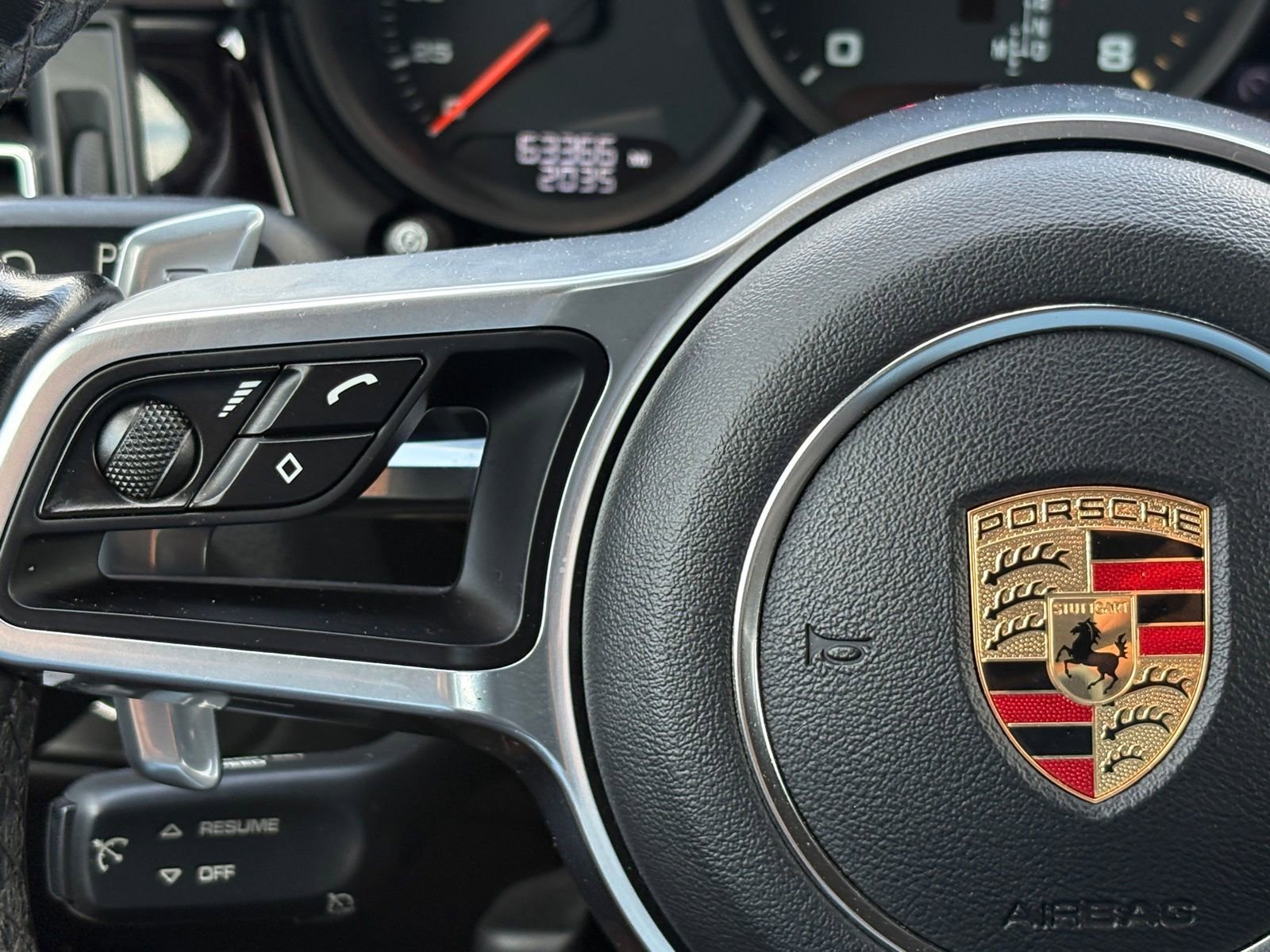 Used 2020 Porsche Macan image 19