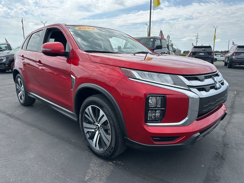 Used 2024 Mitsubishi Outlander Sport SE image 2
