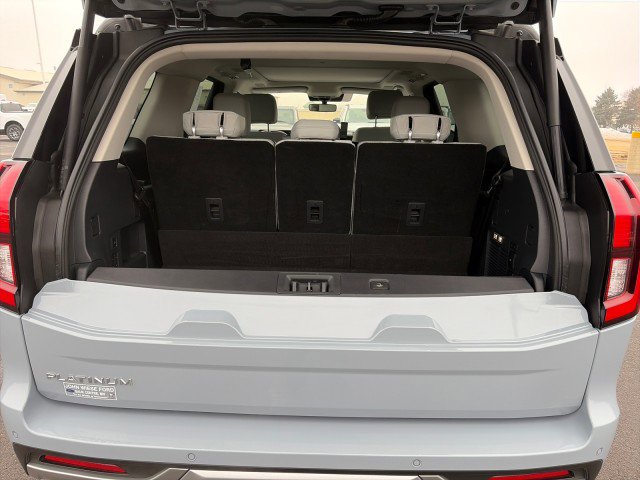 Used 2025 Ford Expedition Platinum w/ Platinum Ultimate Package AWD/4WD image 28