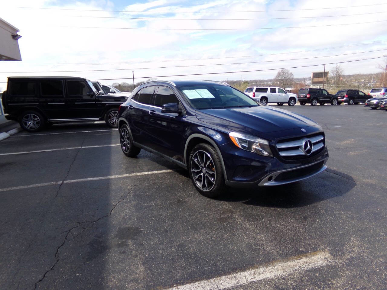 Used 2017 Mercedes-Benz GLA 250 4MATIC image 4