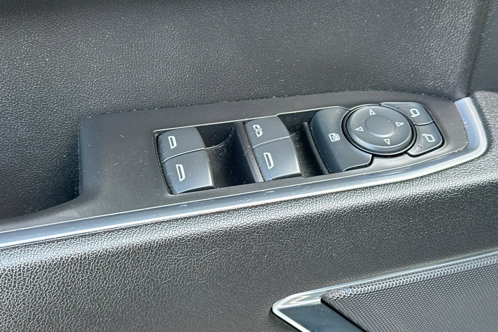 Certified 2023 Chevrolet Silverado 1500 RST RWD image 12