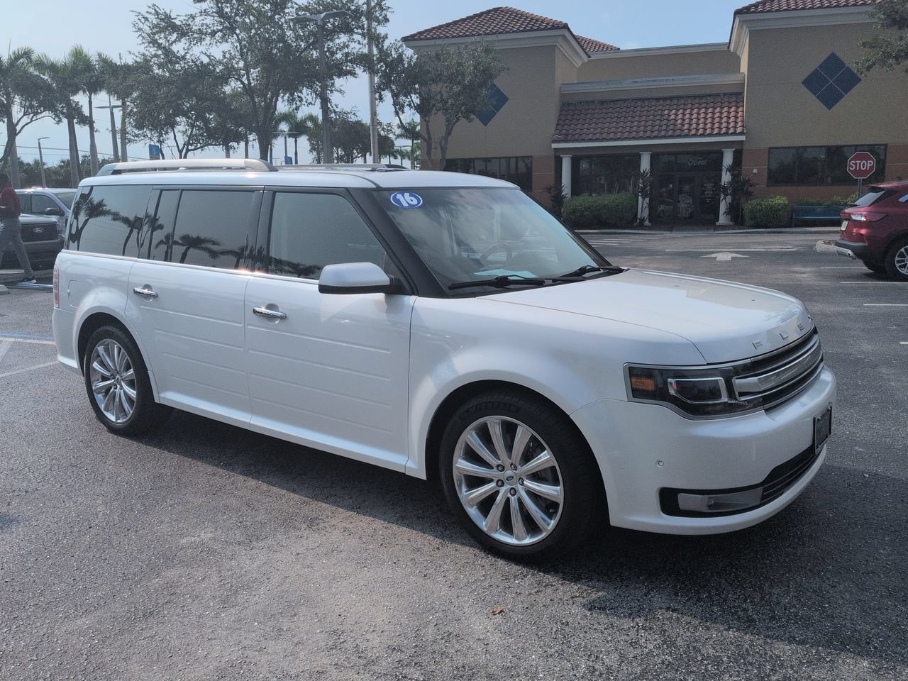 Used 2016 Ford Flex Limited w/ Equipment Group 303A AWD/4WD image 2