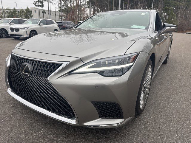 Used 2025 Lexus LS 500 image 8