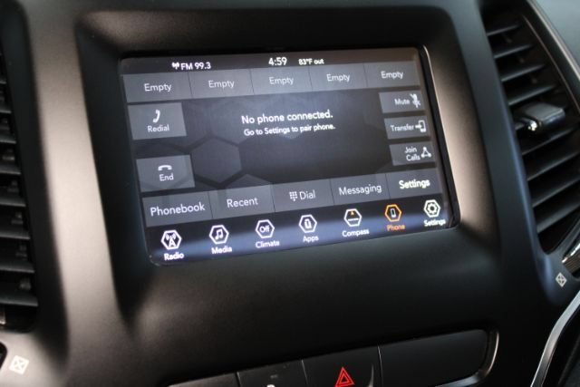 Used 2020 Jeep Cherokee Latitude Plus w/ Comfort/Convenience Group AWD/4WD image 20