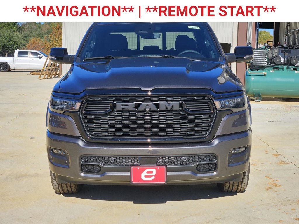 Used 2026 RAM 1500 4x4 Crew Cab image 2