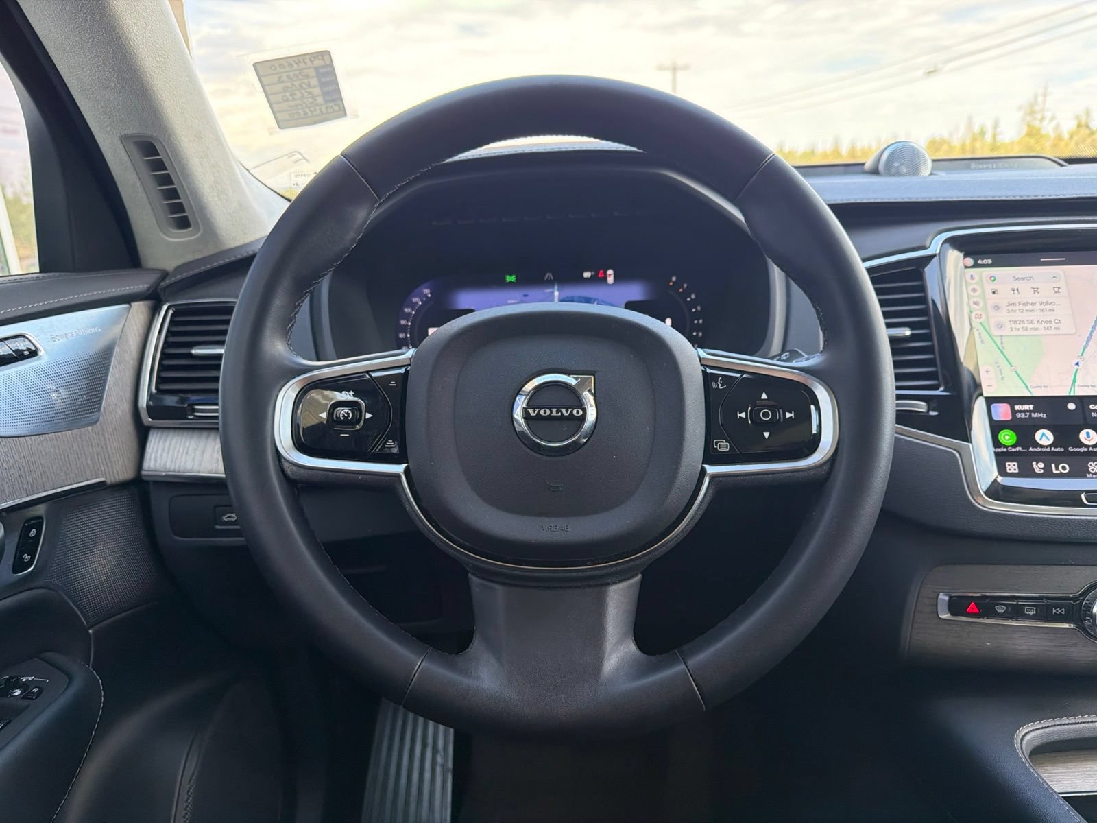 Used 2023 Volvo XC90 B6 Ultimate w/ Lounge Package AWD/4WD image 11