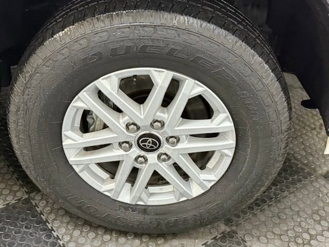 Used 2022 Toyota Tundra SR5 image 12