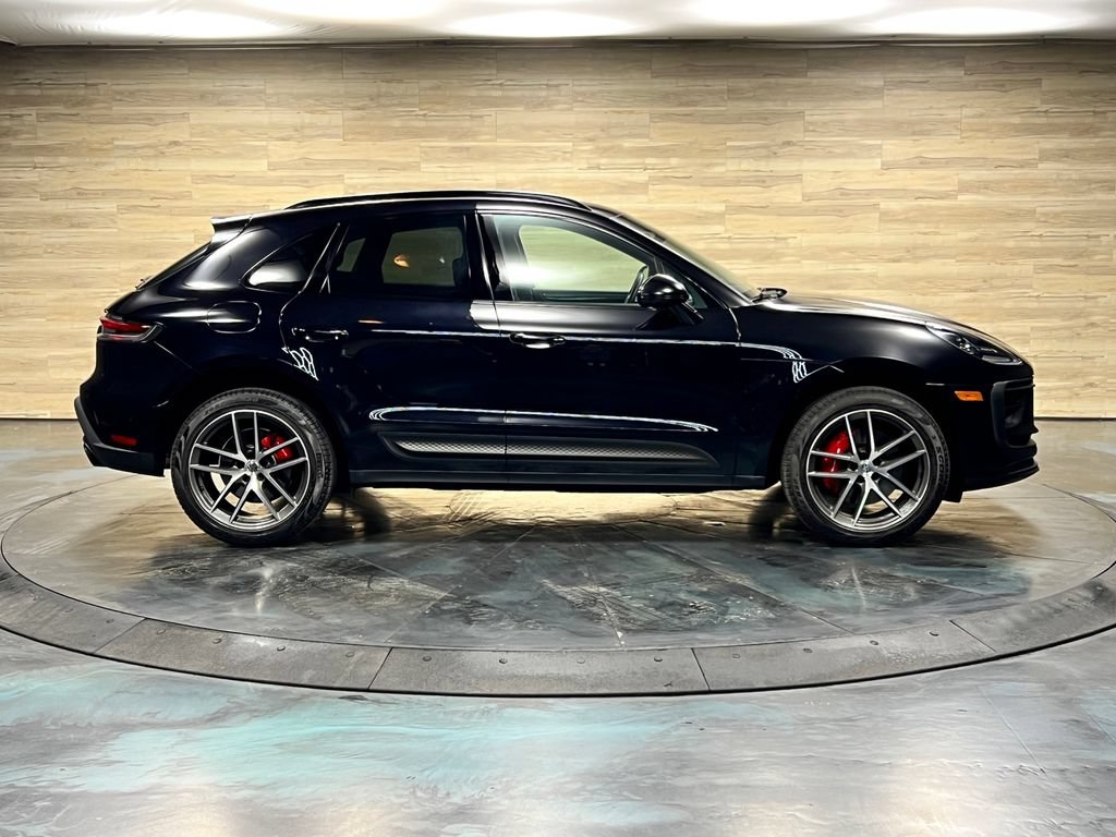 Used 2024 Porsche Macan S AWD/4WD image 28