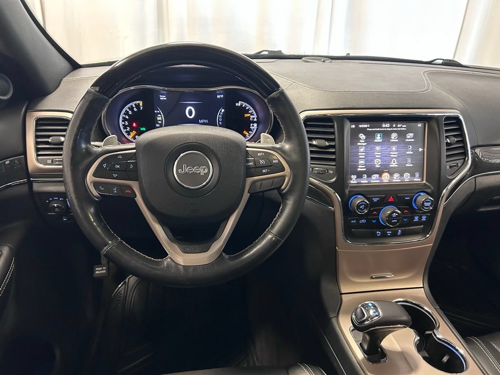 Used 2015 Jeep Grand Cherokee Overland AWD/4WD image 3