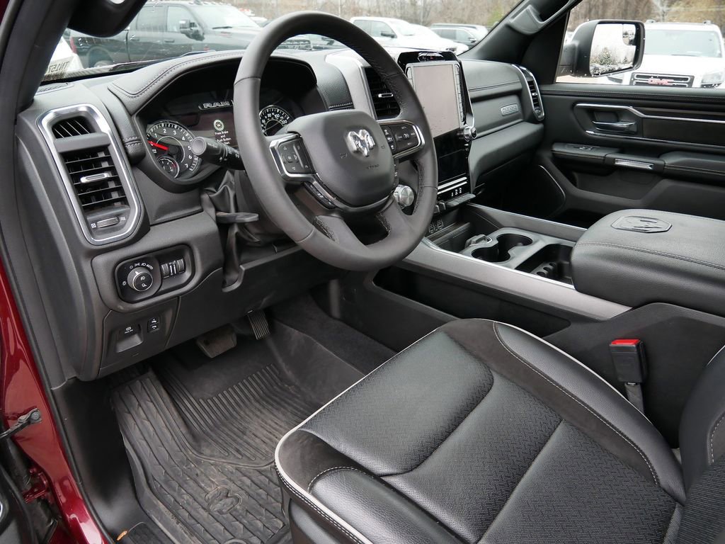 Used 2025 RAM 1500 Laramie image 2