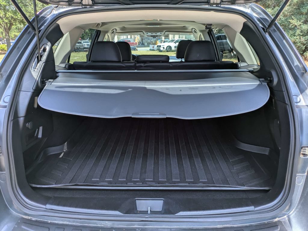 Used 2018 Subaru Outback 2.5i Limited AWD/4WD image 12
