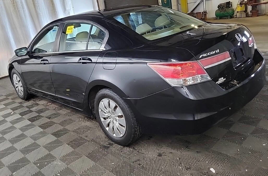 Used 2012 Honda Accord LX image 4