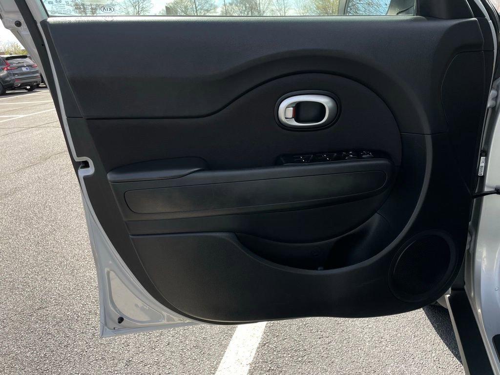 Used 2016 Kia Soul image 22