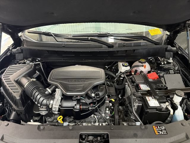 Certified 2024 Cadillac XT6 Premium Luxury w/ LPO, Floor Liner Package AWD/4WD image 28