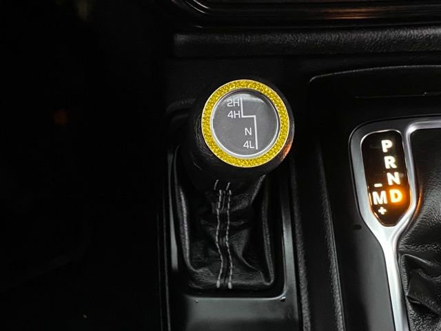 Used 2023 Jeep Wrangler Unlimited Sahara w/ Cold Weather Group AWD/4WD image 19
