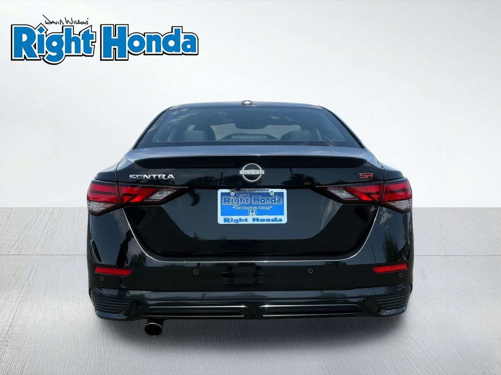 Used 2025 Nissan Sentra SR FWD image 5