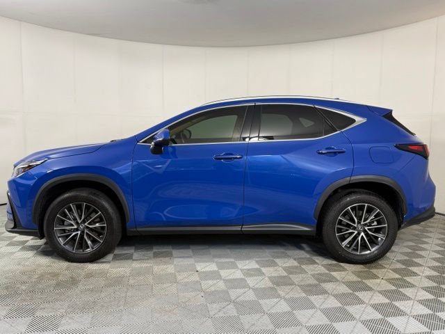 Used 2023 Lexus NX 250 FWD w/ Towing Package (2000 Lbs) image 3