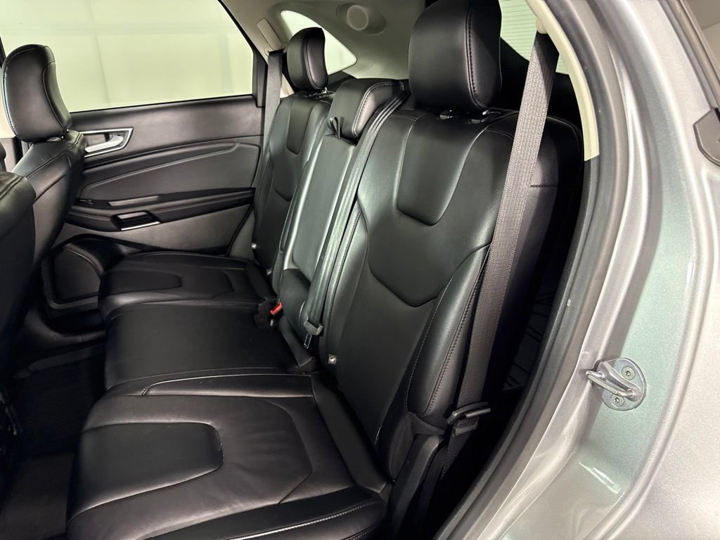 Used 2022 Ford Edge Titanium w/ Cargo Accessory Package AWD/4WD image 25