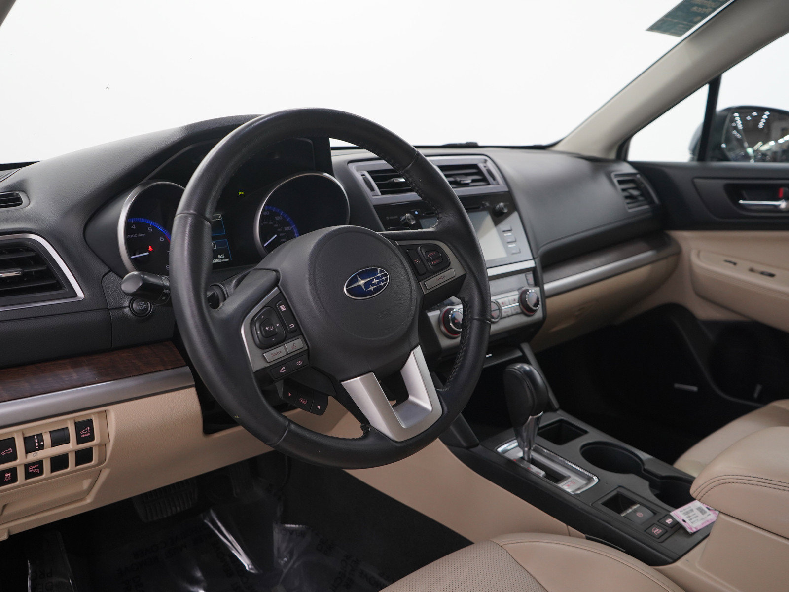 Used 2016 Subaru Outback 2.5i Limited AWD/4WD image 26