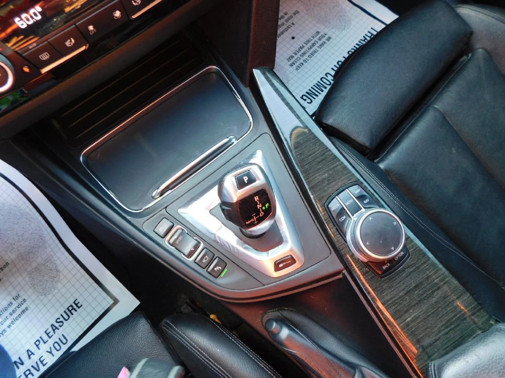 Used 2017 BMW 330e RWD image 37