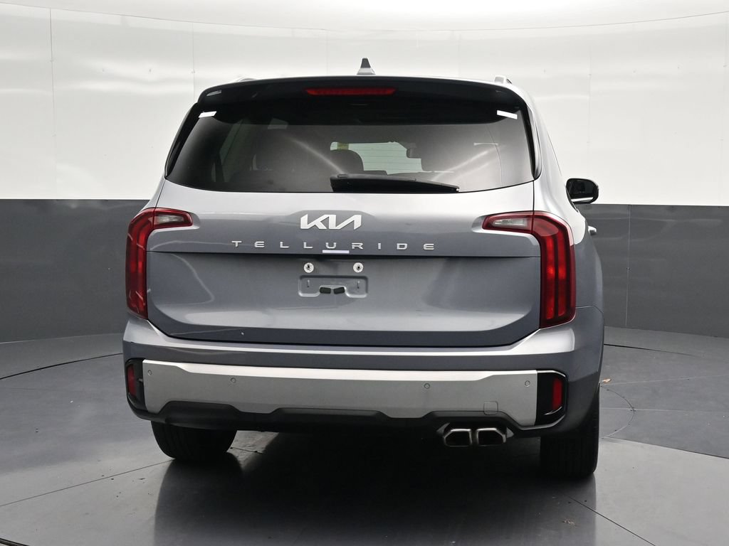 Used 2024 Kia Telluride S w/ S Sunroof Package FWD image 2