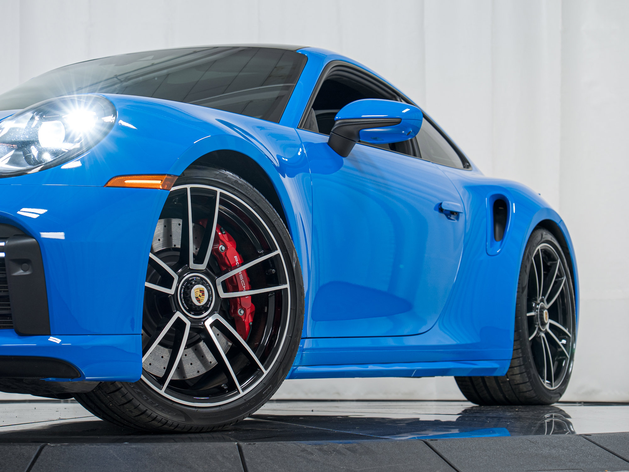 Certified 2023 Porsche 911 Turbo image 33