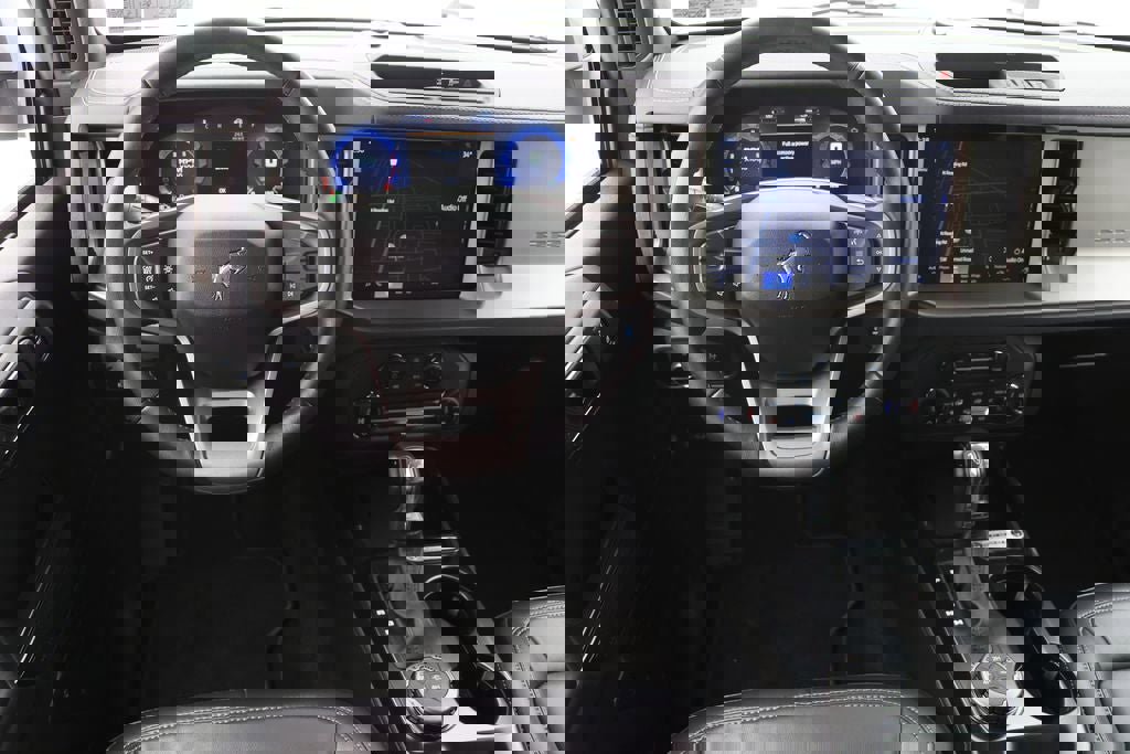 Used 2025 Ford Bronco Outer Banks image 13