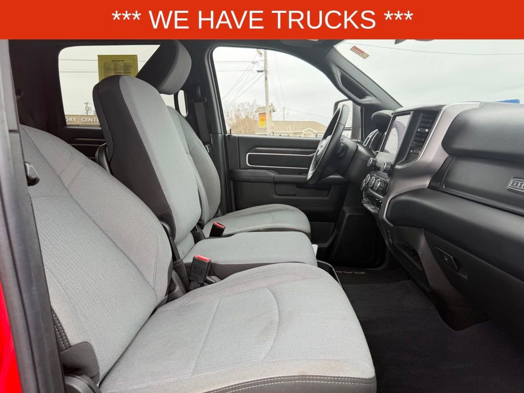 Used 2024 RAM 2500 Big Horn w/ Bed Utility Group image 32
