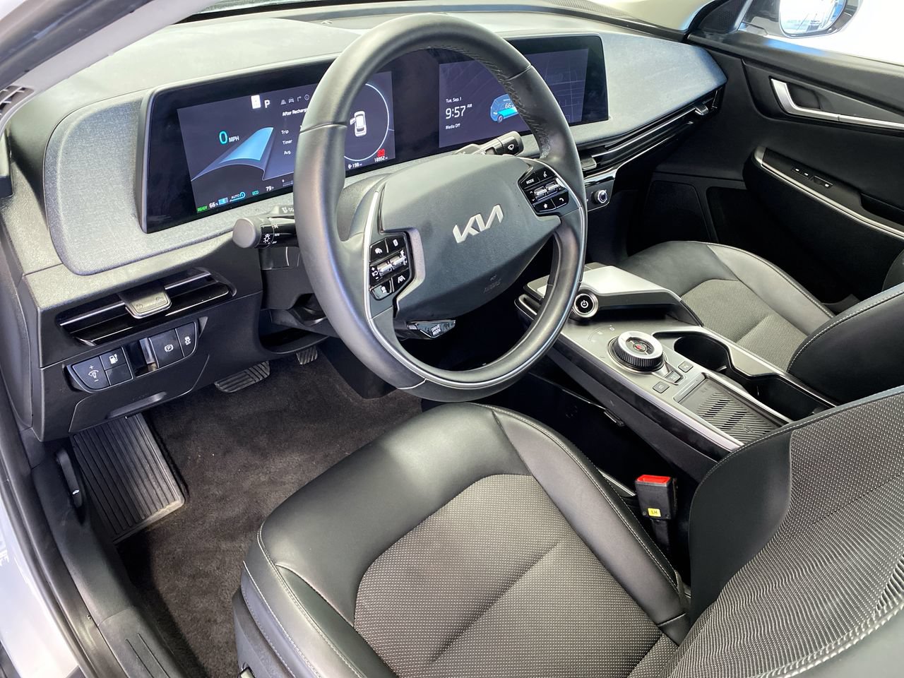 Certified 2024 Kia EV6 Light RWD image 20