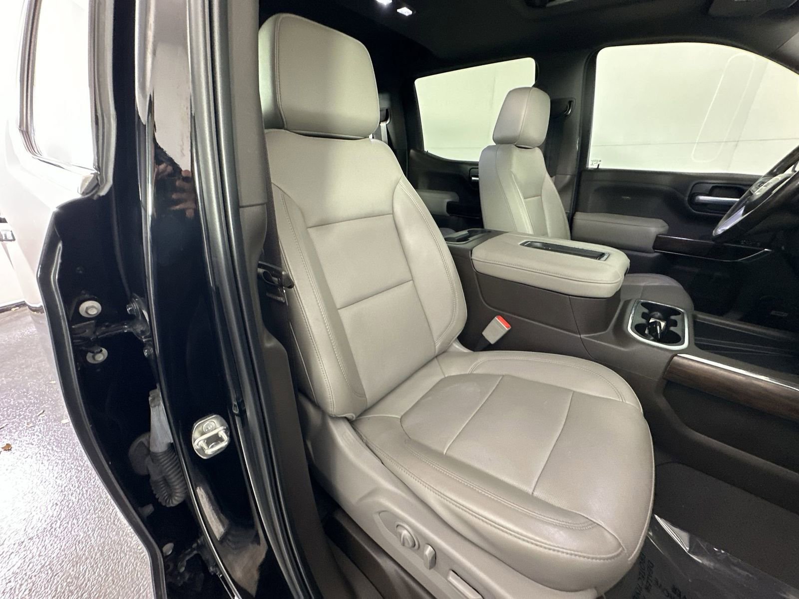 Used 2019 GMC Sierra 1500 SLT w/ SLT Premium Plus Package image 27