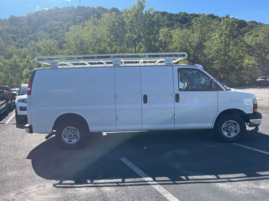 Used 2019 GMC Savana 2500 Extended image 2