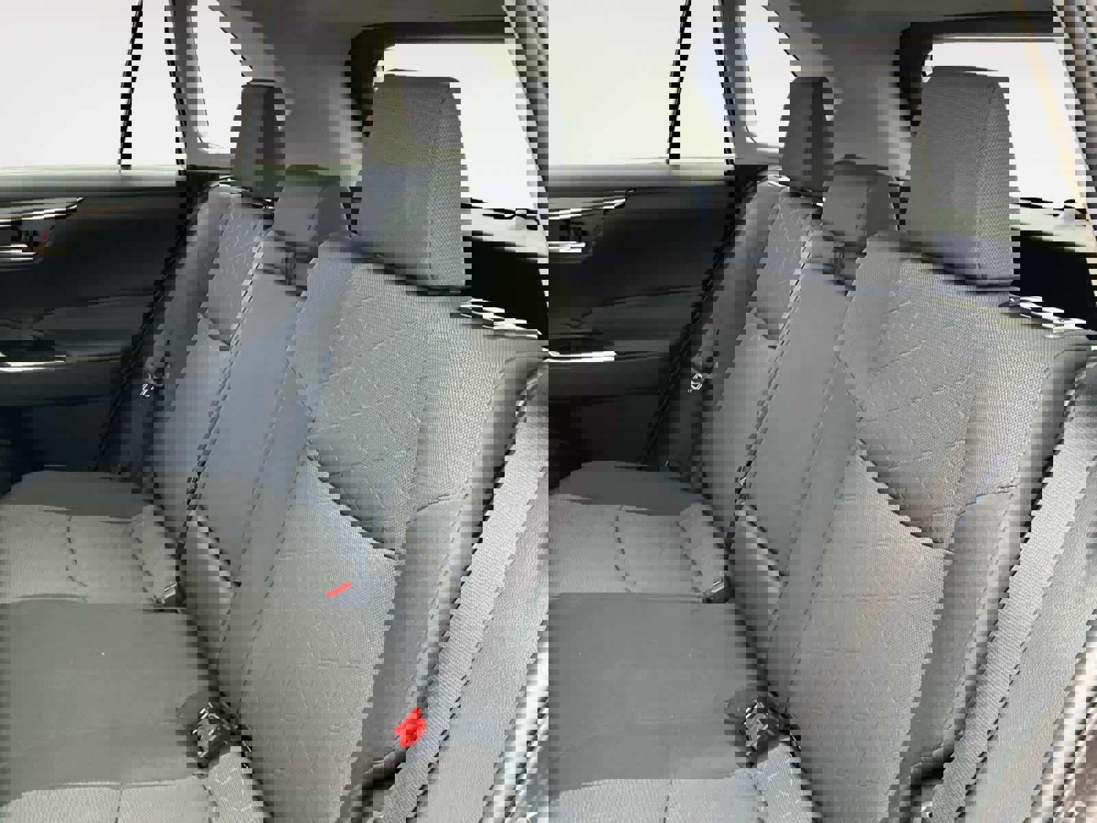 Used 2025 Toyota RAV4 XLE w/ Convenience Package image 14