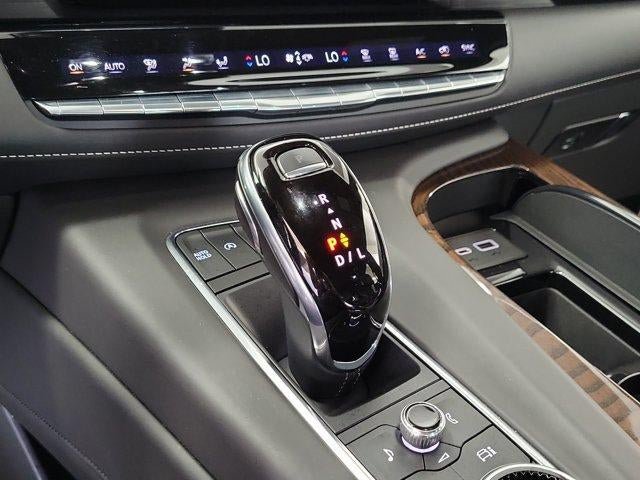 Used 2021 Cadillac Escalade Premium Luxury Platinum RWD image 31