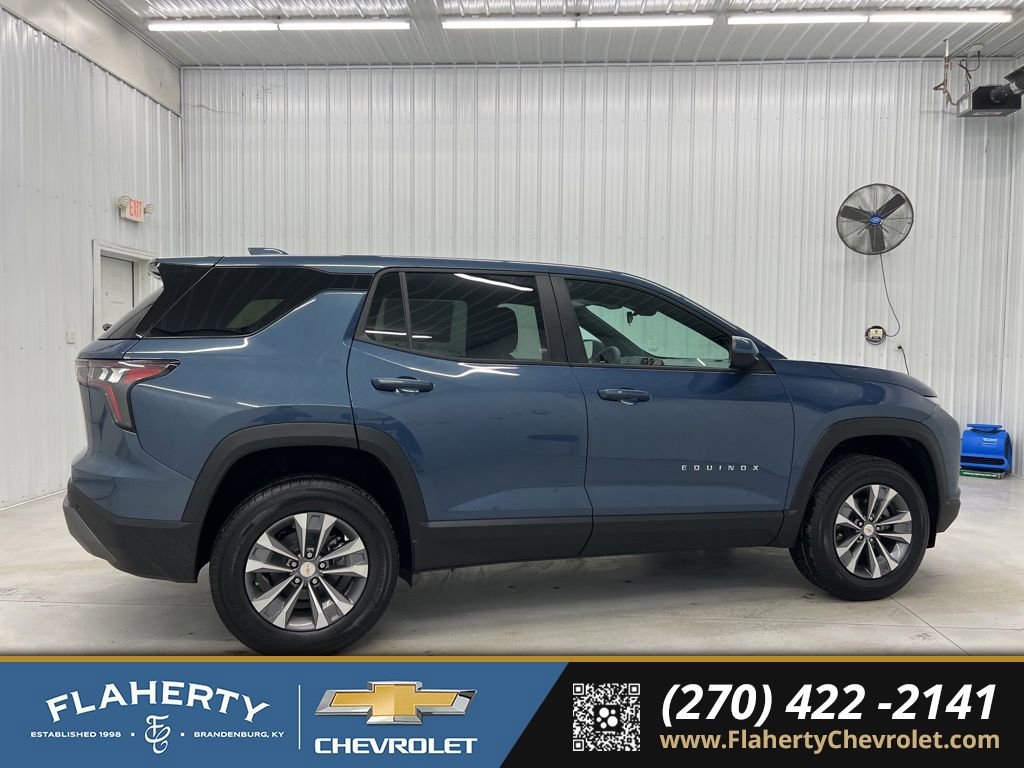 New 2026 Chevrolet Equinox LT image 2