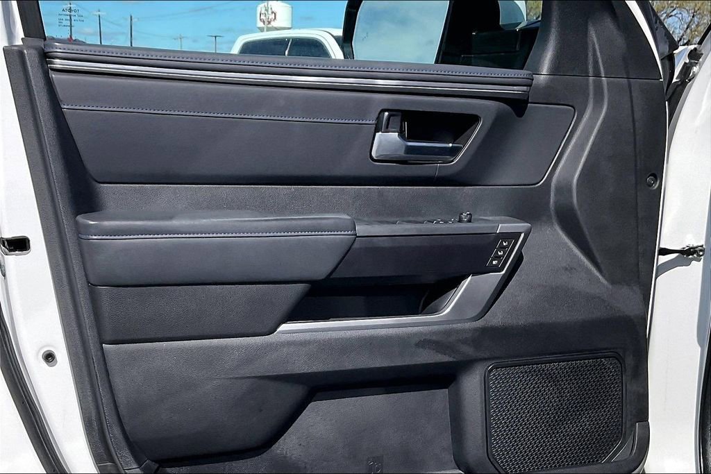 Used 2022 Toyota Tundra Platinum image 17