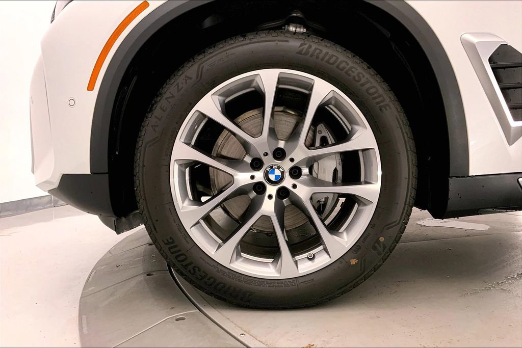 New 2026 BMW X5 xDrive40i image 9