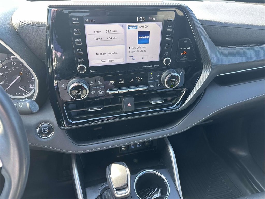 Used 2022 Toyota Highlander XSE image 17